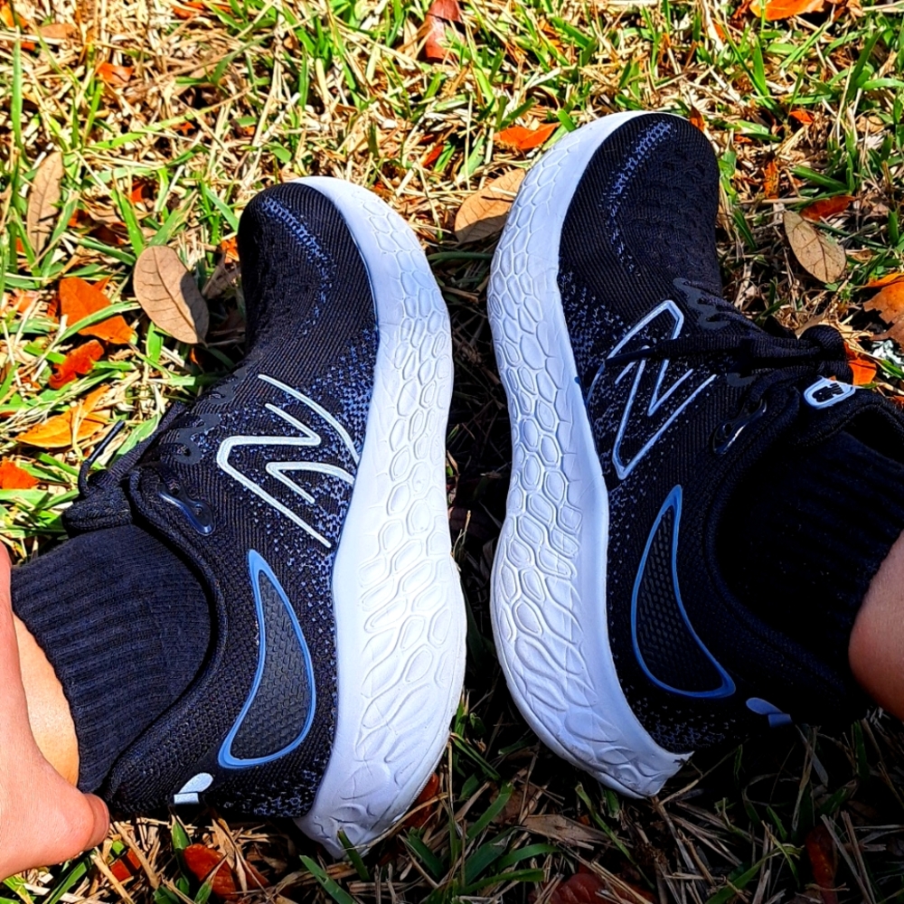 New Balance Women's 8 Fresh Foam X 1080v12 Black, White, Violet Haze